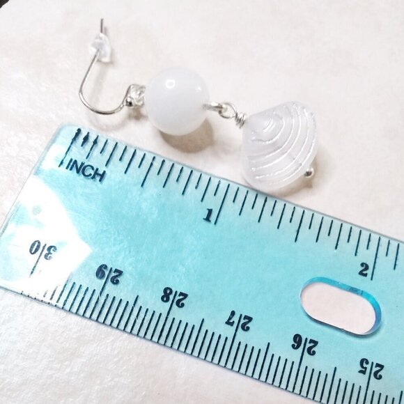 Beach Wedding? Chunky White Agate + Pressed Glass Clam Shell Dangle Earrings - Picture 7 of 7